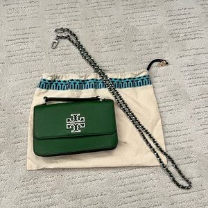 TORY BURCH BRITTEN MINI TOP HANDLE BAG.